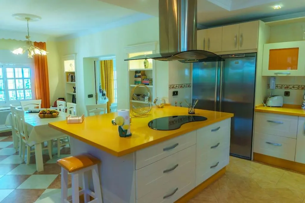Villa Puerto De La Luz ميخاس 0*,